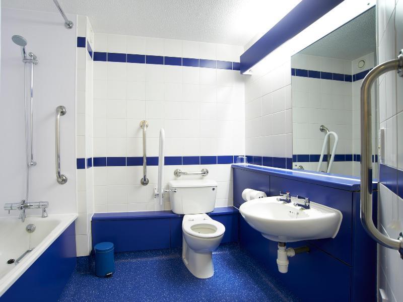 Travelodge Aberdeen Airport Exteriör bild