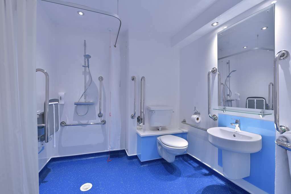 Travelodge Aberdeen Airport Rum bild
